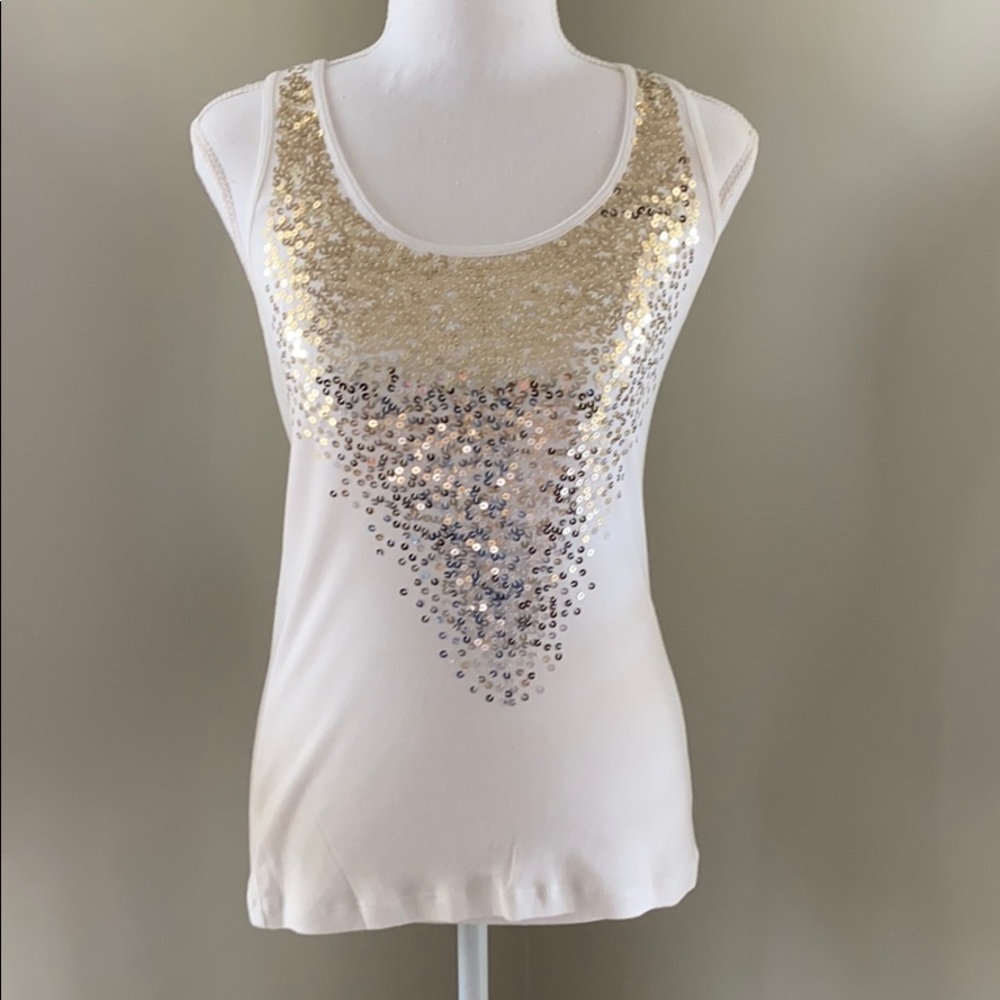 APT 9 White Sequence Tank Size Small